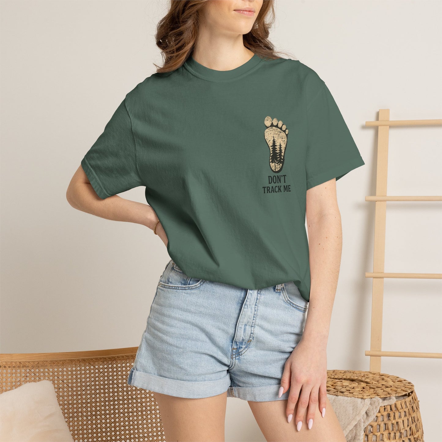 Don’t Track Me Bigfoot Shirt – Untrackable Sasquatch Outdoor Graphic Tee