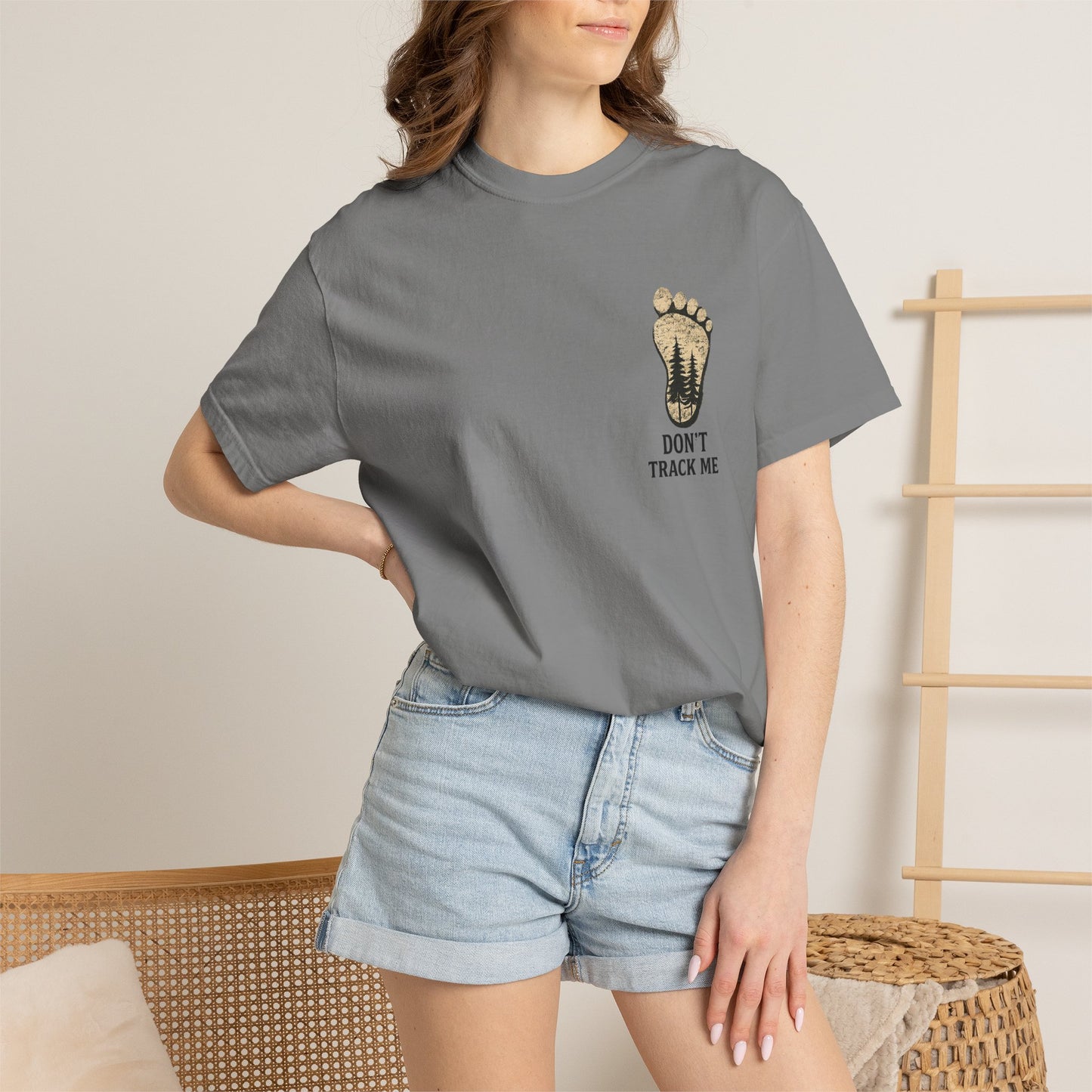 Don’t Track Me Bigfoot Shirt – Untrackable Sasquatch Outdoor Graphic Tee